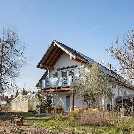 Kaiserstuhlnest Am Rhein *